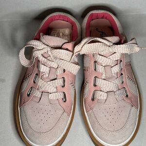 Free People Fremont Pink suede slip on shoes women’s size 8